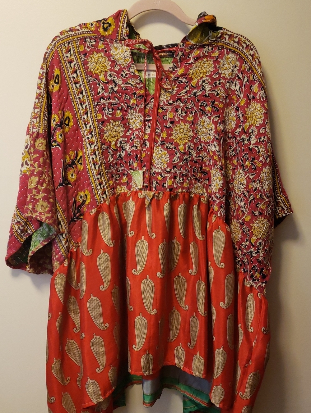 New OS Boho Cotton Kantha & Silk Mixed Print Tiered Tunic Top - Red & Pink